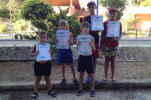 Prva grupa djece uspješno završila Školu jedrenja